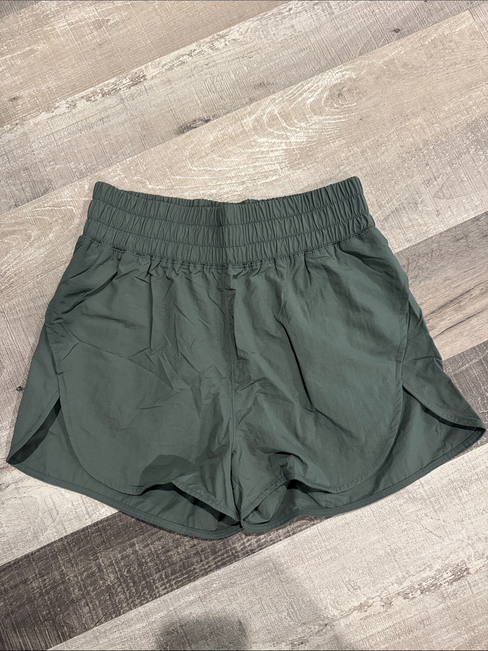 NWT Women’s Zenana Outfitters Ash Jade Athletic Shorts with Elastic Waist